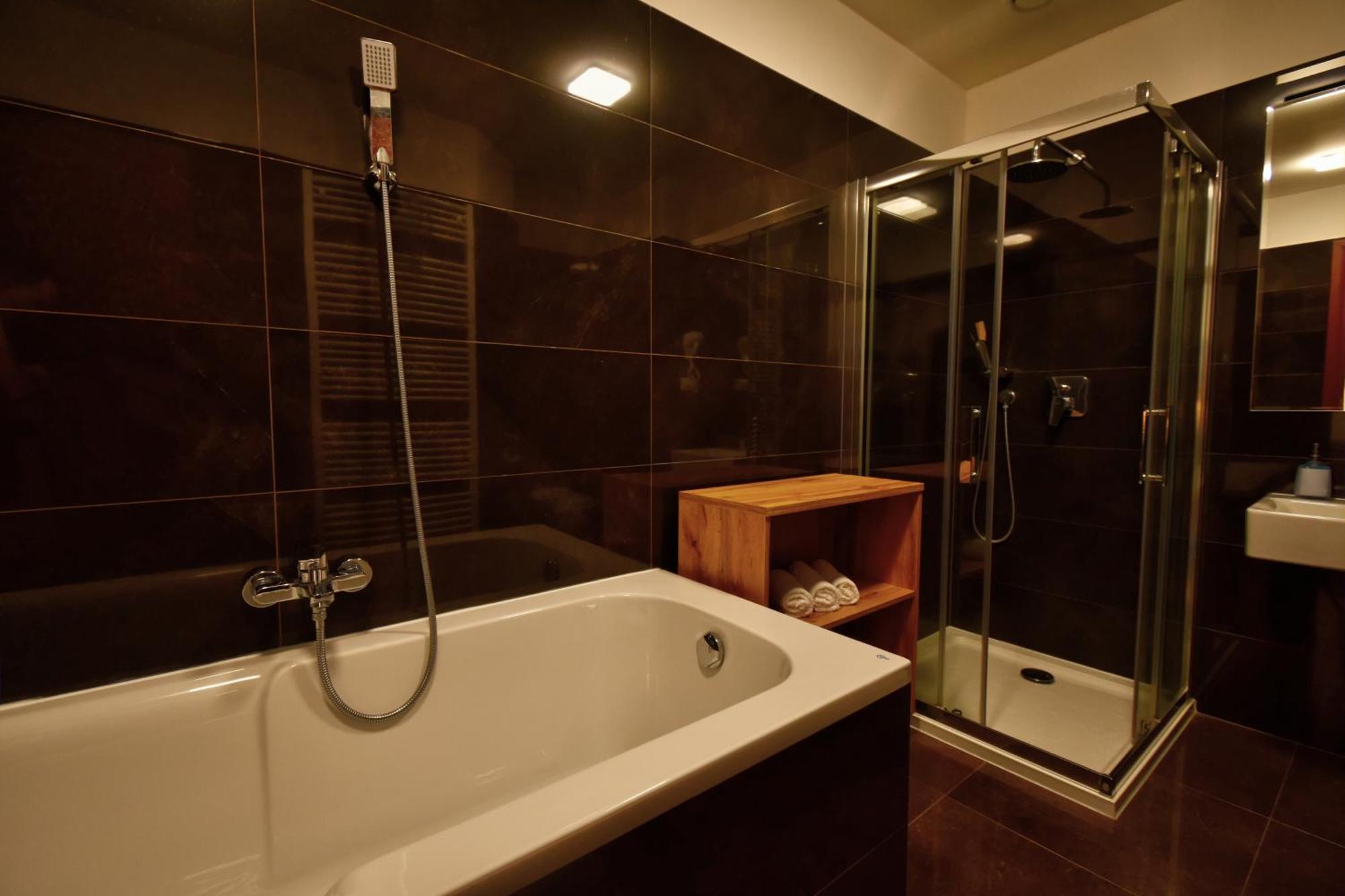 Rezidence Moser Family Apartments การ์โลวีวารี ภายนอก รูปภาพ